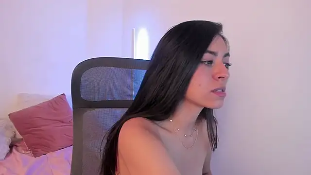 צ'אט XXX בשידור חי של canelleGarces