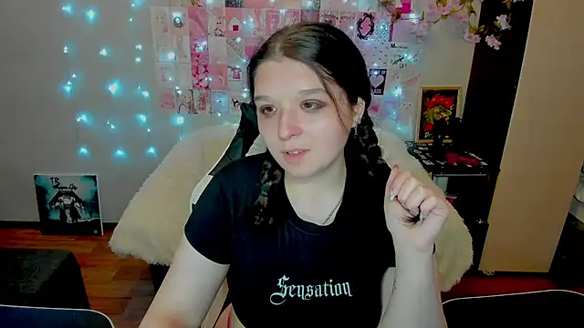 Kate_Acid Adlı Modelin Canlı XXX Sohbeti