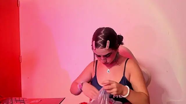 kitty__chs' Live XXX Chat