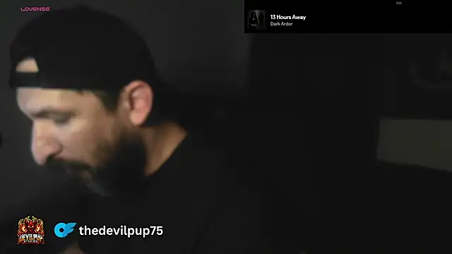 Chatroom XXX en direct de DevilPup75_