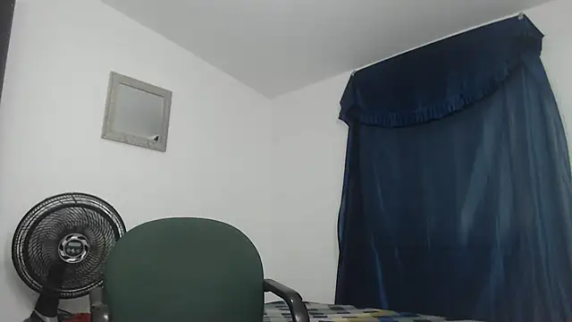 Chat +18 de latinalili9 ao vivo
