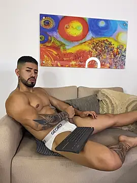 Ezzio_Scolaro 라이브 XXX 채팅