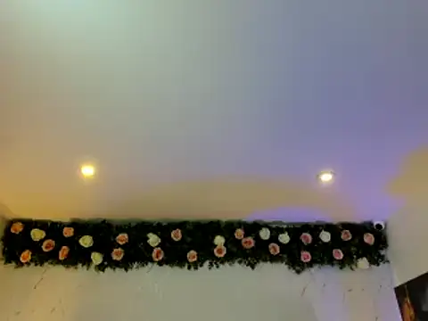 Онлайн чат XXX AlexiaJamesX