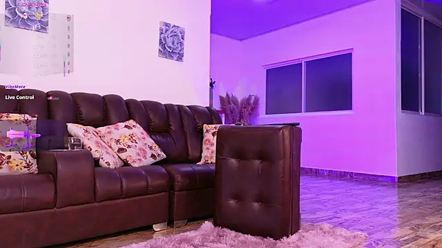 lara_giraldo Chat XXX live