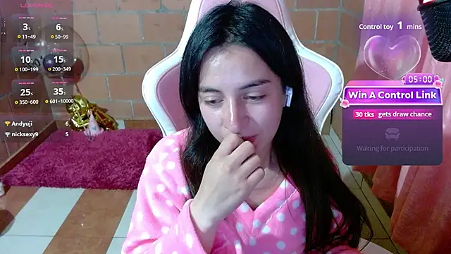دردشة Maggie_Fox3 الجنسية المباشرة