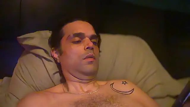 icebergslim281's Live XXX Chat