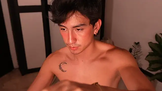 sweettaaron01 라이브 XXX 채팅