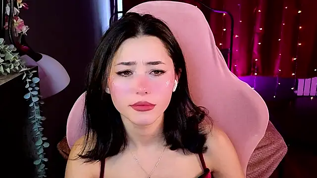 RedMidnight Adlı Modelin Canlı XXX Sohbeti