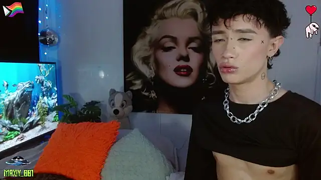 maxiy_001's Live XXX Chat