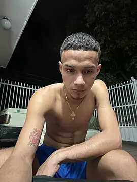 friends_lust_latin Chat XXX in diretta