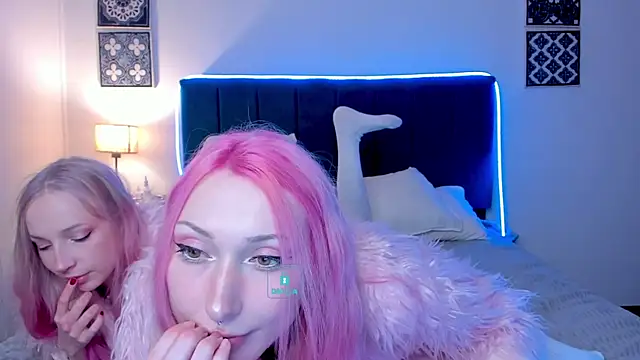 AlexRoseLiRed Chat XXX in diretta