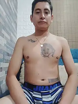 Tiger_cryad Chat XXX in diretta