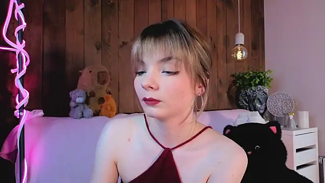 Chat +18 de IvoryPesante ao vivo