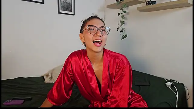 Mia_belmont Chat XXX in diretta