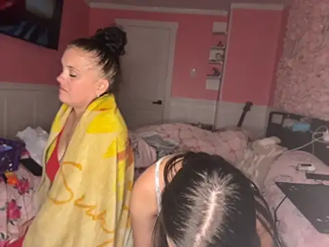 BedroomBarbie: απευθείας συνομιλία ΧΧΧ