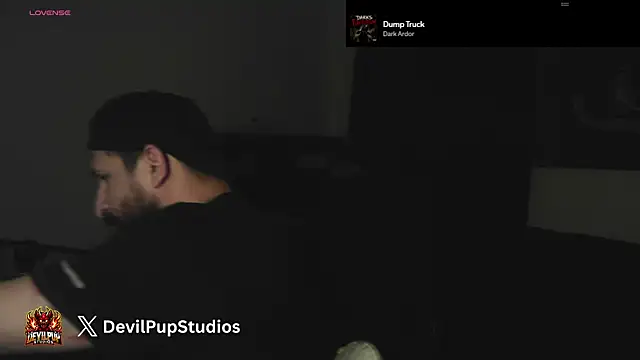 DevilPup75_ লাইভ XXX চ্যাট