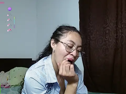 Amitlu_のライブXXXチャット