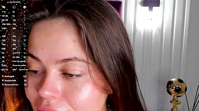 Kelly_Cuutie's Live XXX Chat
