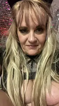 Hunniebunnie78's Live XXX Chat