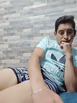 Tiger_cryad Chat XXX in diretta