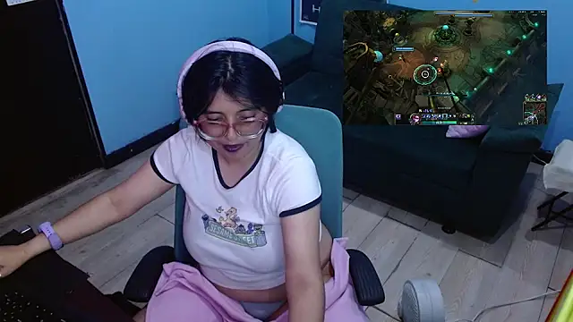 ohmysqueak's Live XXX Chat