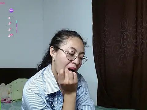 Amitlu_'s Live XXX Chat