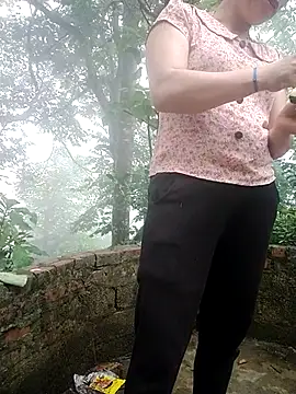 baby7005 现场XXX聊天
