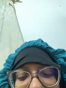 Chatroom XXX en direct de Valen_1990