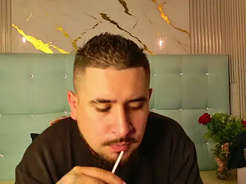 Chat XXX ao vivo de rocockdaddy