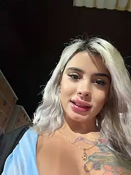 XXX chat uživo modela YouCandiSumisa