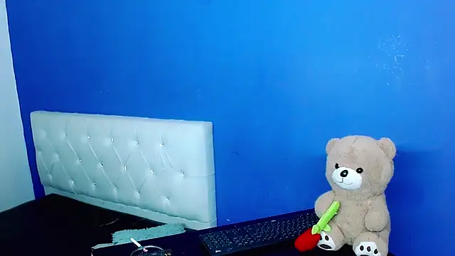 Angel_foxc13: απευθείας συνομιλία ΧΧΧ
