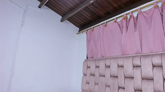 Živý XXX chat Roxy-Smith