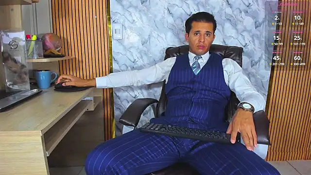 Chat XXX en directo de Hideintheoffice