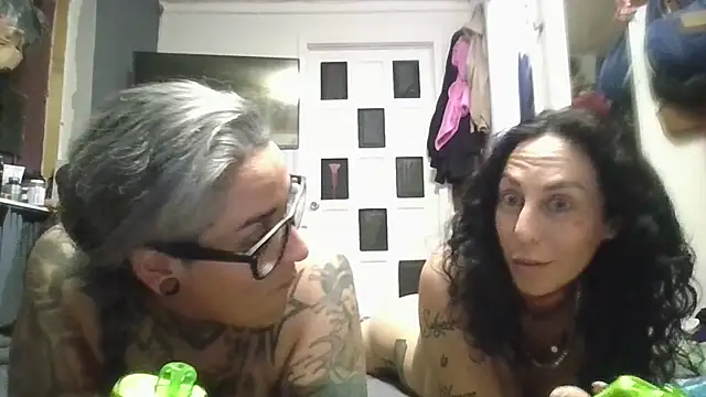 Webkamerová show inkdmagz