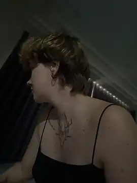 XXX chat uživo modela IceMur