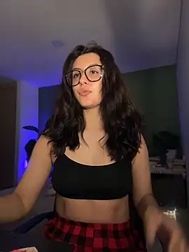 Chat +18 de EmaSaenz ao vivo