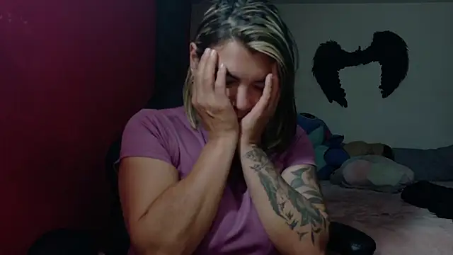 XXX chat uživo modela charlotedoll