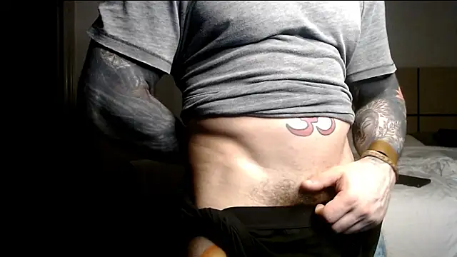 nathaniel_13 Adlı Modelin Canlı XXX Sohbeti