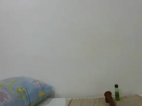 sweet_naughty Adlı Modelin Canlı XXX Sohbeti