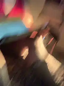 צ'אט XXX בשי דור חי של CloudyPapi_Downlow