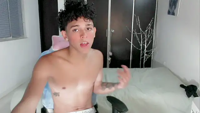 Chatroom XXX en direct de 2c_Bby