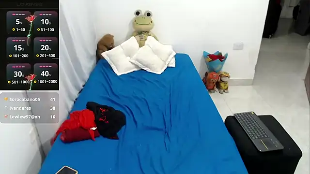 LAURA_Foxht XXX чат на живо