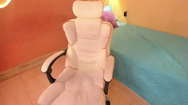 Kitty_Burn live XXX chat
