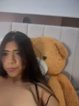 צ'אט XXX בשידור חי של Doll_Maddy_