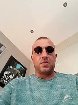 Tony88hgh Live XXX-chat