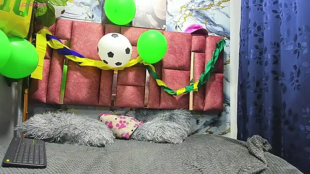 XXX chat uživo modela Nezukoks