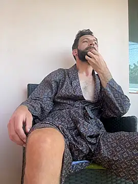 Czat XXX na żywo – Michel_huge