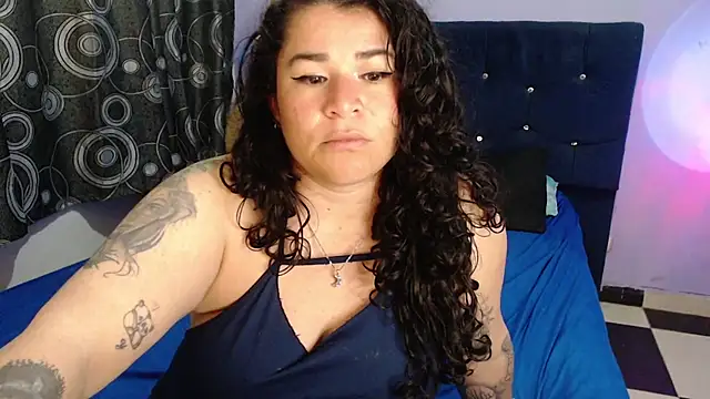 دردشة ANGELIQUE_KLANE الجنسية المباشرة