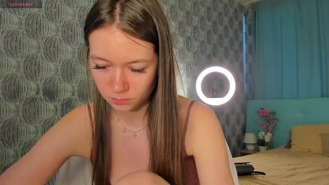 XXX chat uživo modela Nicole_Charm