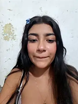 Sweed-virgin-pussy's Live XXX Chat